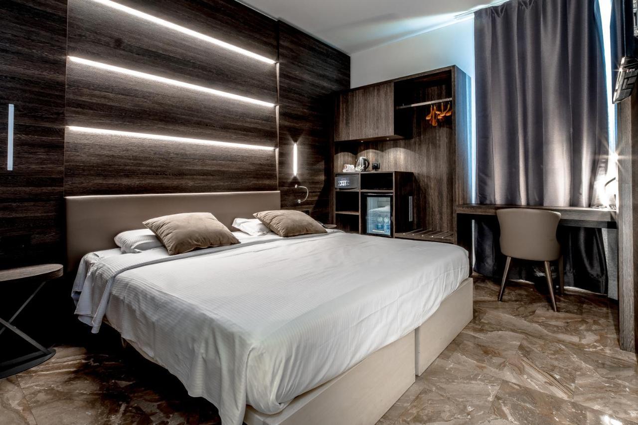 Canova Hotel Милано Екстериор снимка
