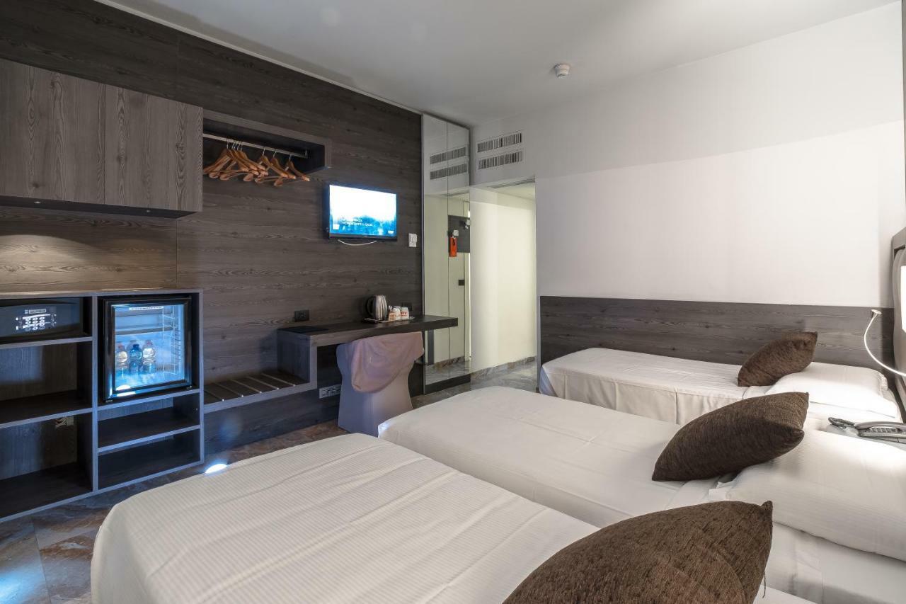 Canova Hotel Милано Екстериор снимка