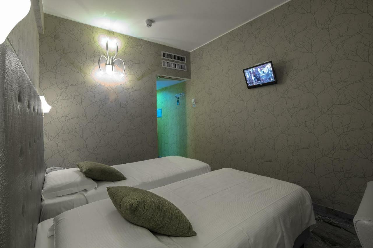 Canova Hotel Милано Екстериор снимка