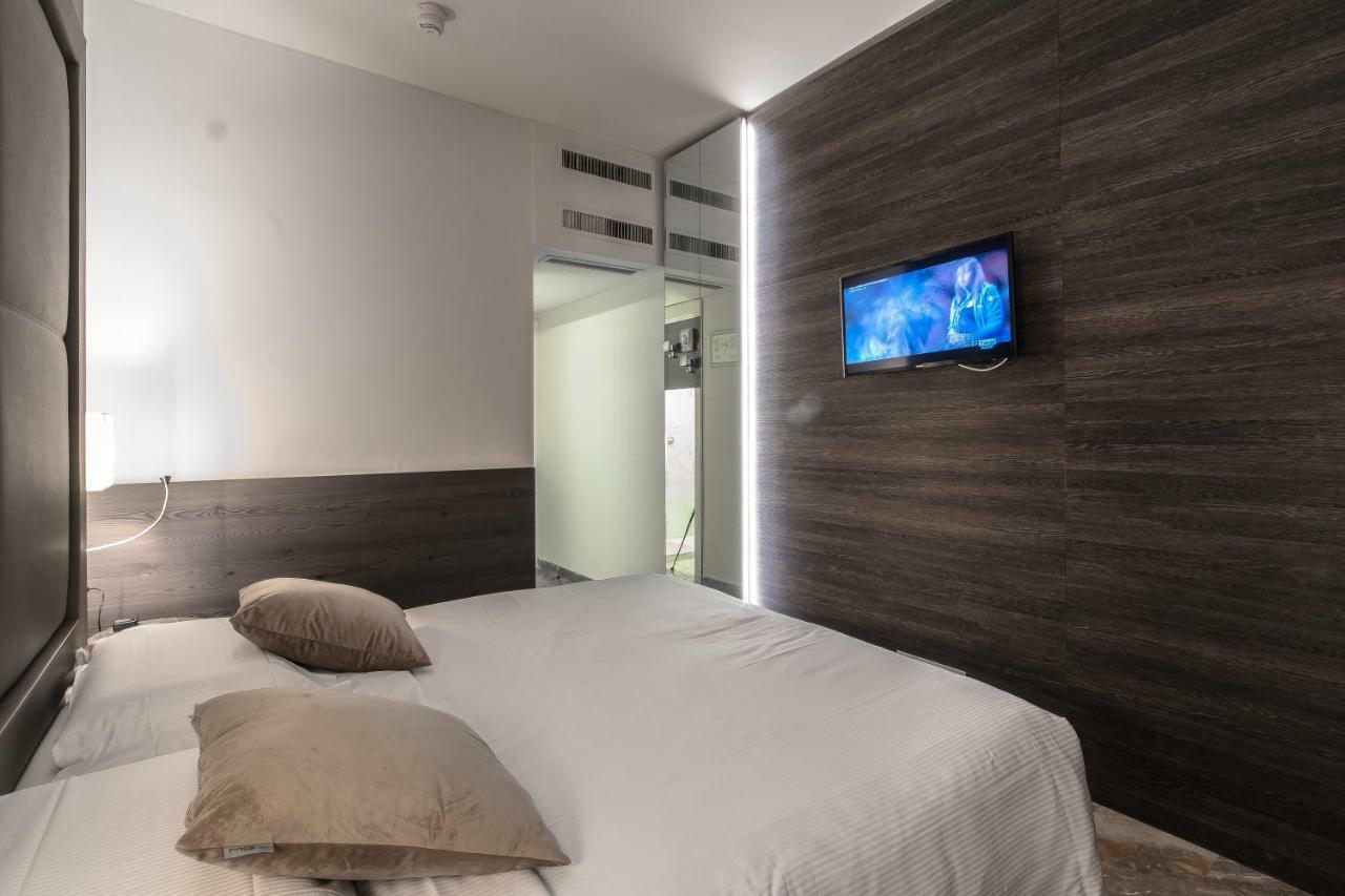 Canova Hotel Милано Екстериор снимка