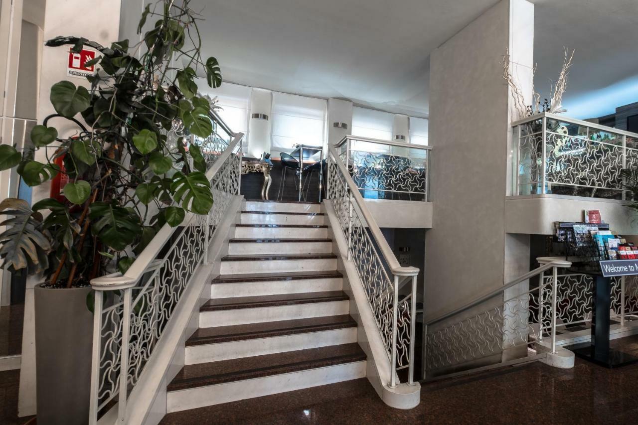 Canova Hotel Милано Екстериор снимка